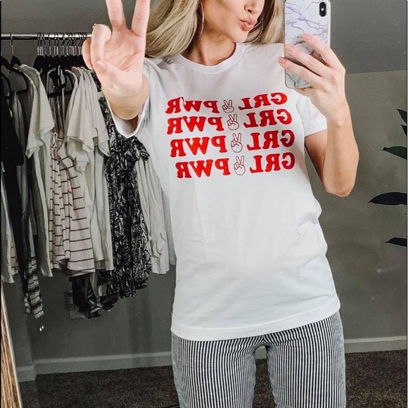 NWOT “GRL✌🏻PWR” shirt sizes small and large - Picture 2 of 3
